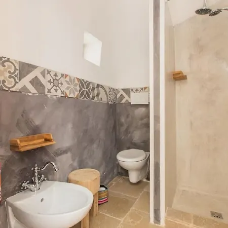 Tenuta Del Lauro 4*