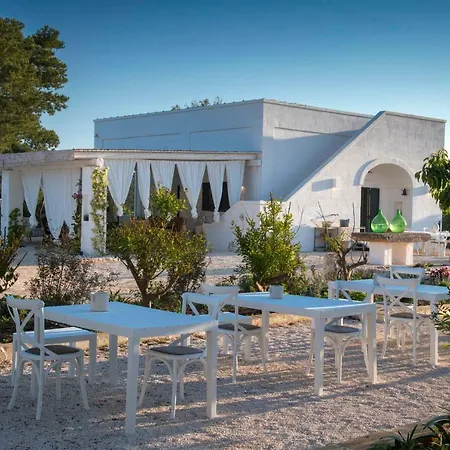 Tenuta Del Lauro 4*