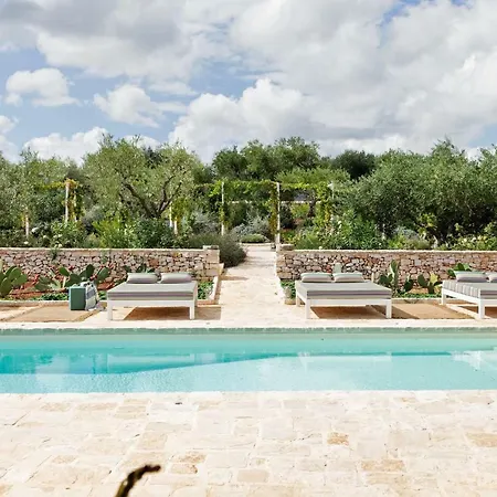 Tenuta Del Lauro 4*