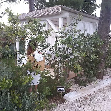 Tenuta Del Lauro 4*